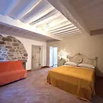 House In Sassa, Historic Tuscany Village, View Appartamento *