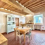 House In Sassa, Historic Tuscany Village, View Appartamento *